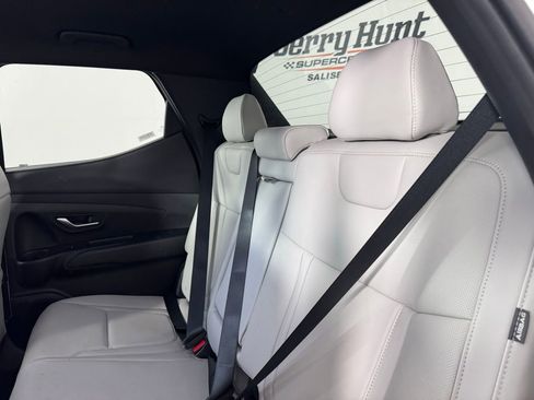 Used 2025 Hyundai Santa Cruz SEL FWD image 11