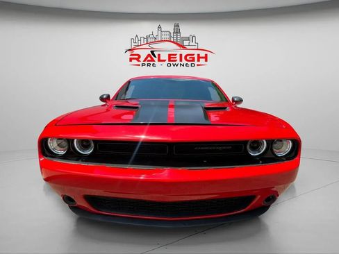 Used 2018 Dodge Challenger SXT Plus image 6