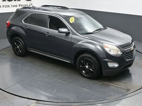 Used 2017 Chevrolet Equinox LT w/ Convenience Package image 48