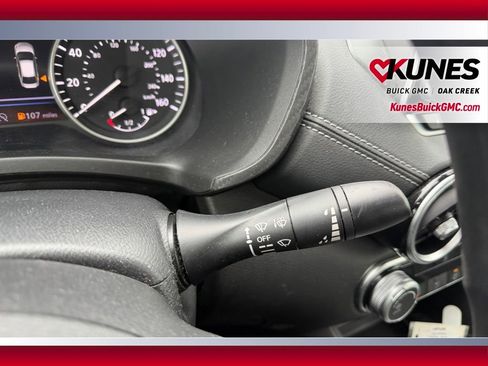 Used 2024 Nissan Sentra SV FWD image 11