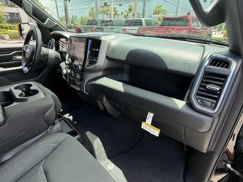 Used 2025 RAM 1500 Big Horn RWD image 18