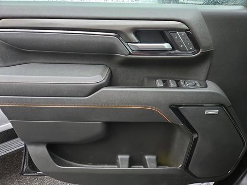 Used 2025 GMC Sierra 3500 AT4 w/ AT4 Premium Plus Package image 19