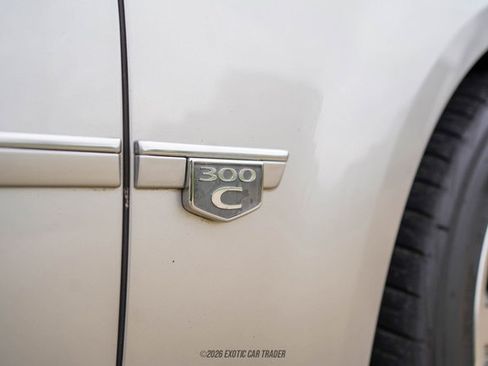 Used 2006 Chrysler 300 SRT8 w/ SRT Option Group II RWD image 42