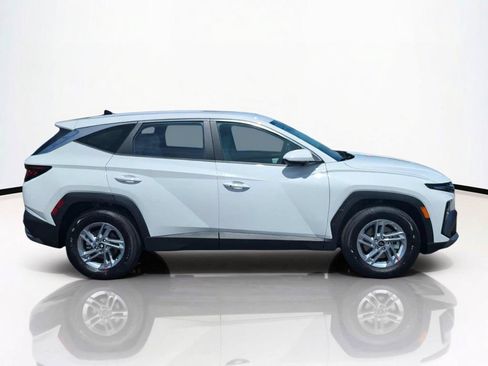 New 2026 Hyundai Tucson SE FWD image 4