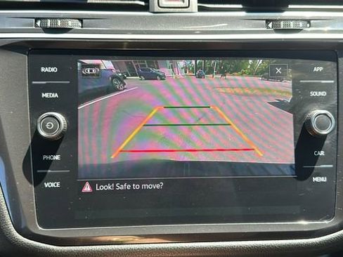 Used 2024 Volkswagen Tiguan SE R-Line AWD/4WD image 12