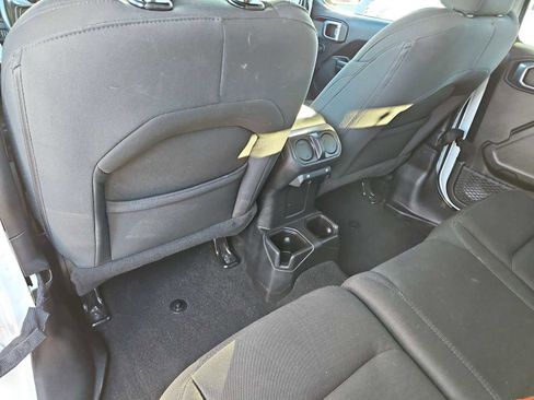 Used 2021 Jeep Wrangler Unlimited Sport image 17