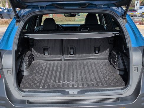 Used 2022 Subaru Outback Wilderness w/ Wilderness Package image 12