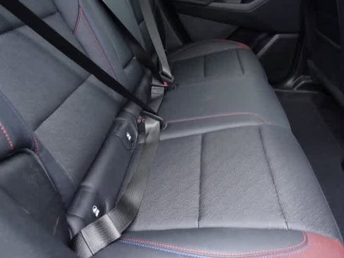 Used 2025 Chevrolet Equinox RS w/ Safety and Technology Package image 10