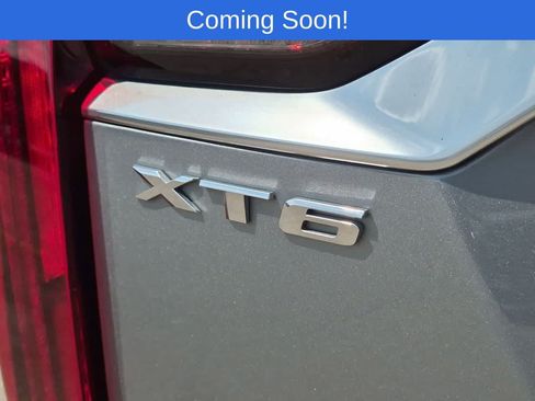 Used 2024 Cadillac XT6 Premium Luxury AWD/4WD image 12
