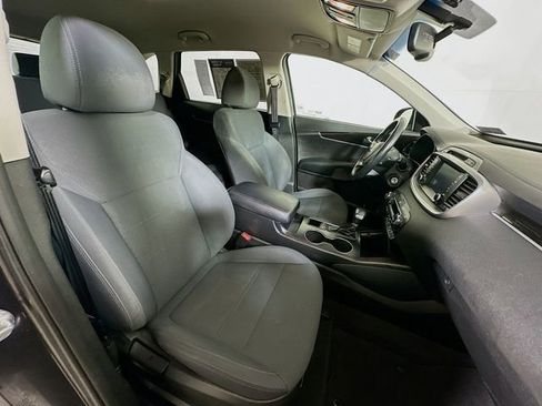 Used 2019 Kia Sorento LX w/ Option Group 020 image 29