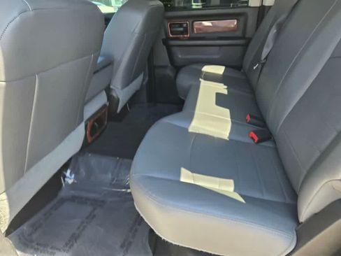 Used 2018 RAM 3500 Tradesman w/ Chrome Appearance Group RWD image 12