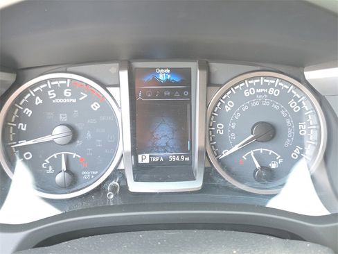 Used 2023 Toyota Tacoma Limited image 27