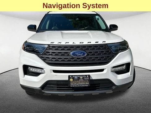 Certified 2023 Ford Explorer XLT w/ Equipment Group 202A AWD/4WD image 4
