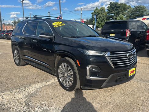 Certified 2023 Chevrolet Traverse Premier w/ LPO, 'HIT The Road' Package AWD/4WD image 4