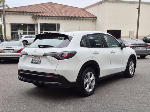 Used 2024 Honda HR-V LX image 5