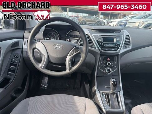 Used 2016 Hyundai Elantra SE FWD image 8