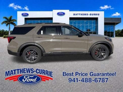 New 2026 Ford Explorer ST-Line w/ ST-Line Street Pack RWD image 3