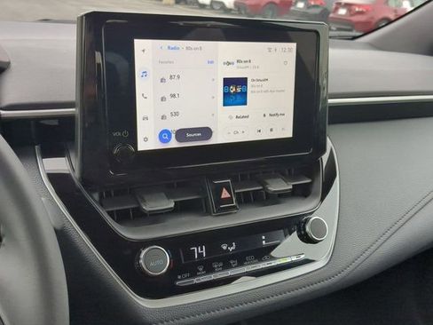 Certified 2025 Toyota Corolla SE image 11