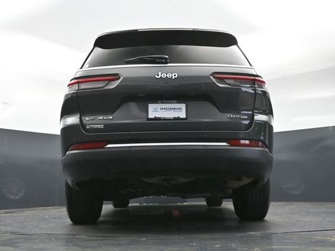 Used 2023 Jeep Grand Cherokee L Laredo w/ Luxury Tech Group I AWD/4WD image 39