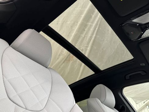 Used 2026 BMW X5 xDrive40i w/ Premium Package image 17