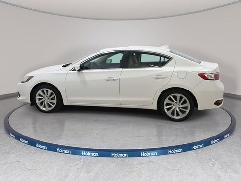 Used 2017 Acura ILX Premium Package image 9