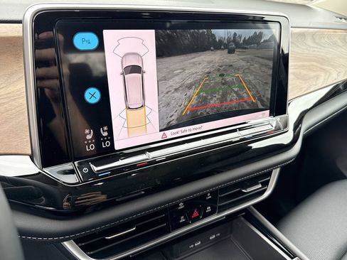 New 2026 Volkswagen Atlas SE FWD image 21