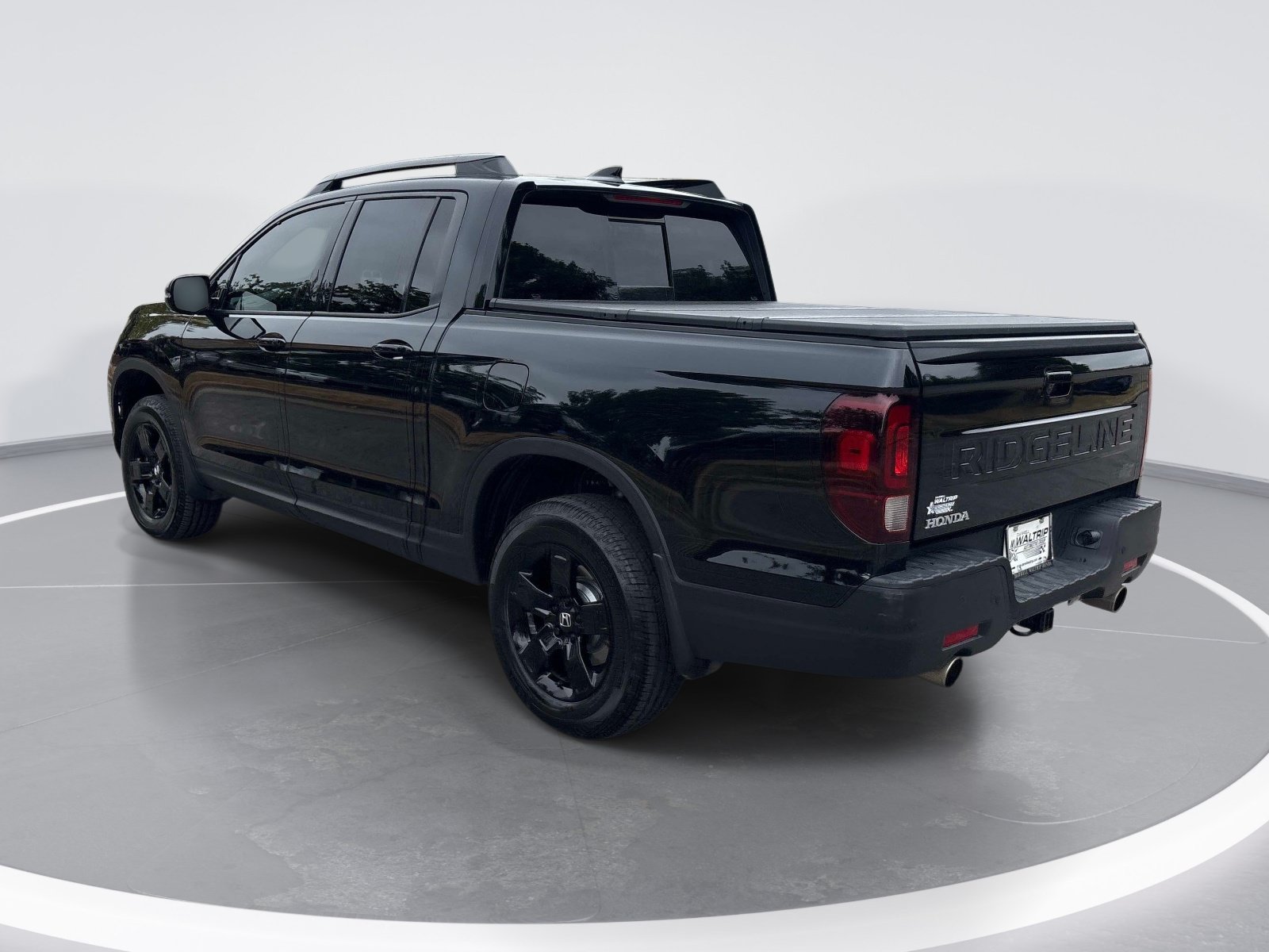 Used 2025 Honda Ridgeline Black Edition image 6