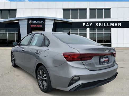 Used 2024 Kia Forte LXS image 4