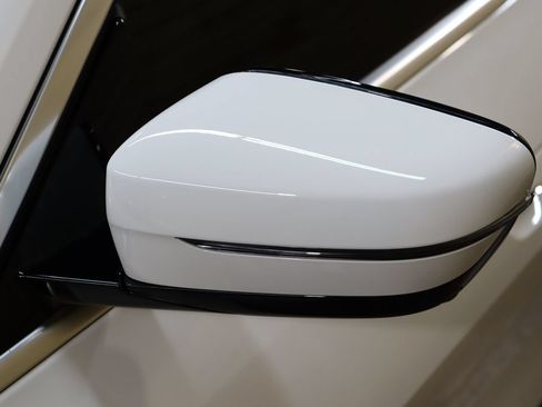 Used 2025 BMW 430i w/ Parking Assistance Package RWD image 16