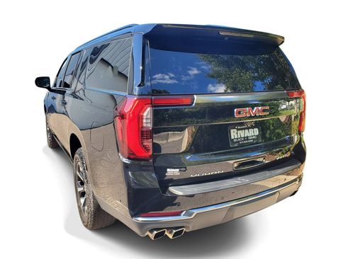 Used 2025 GMC Yukon XL AT4 w/ AT4 Premium Package AWD/4WD image 3