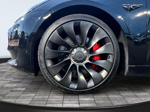 Used 2021 Tesla Model 3 Performance image 9