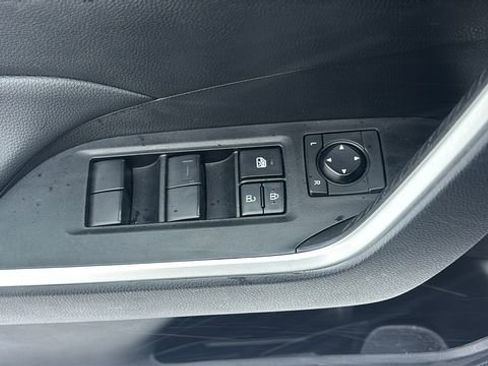 Used 2024 Toyota RAV4 LE image 12