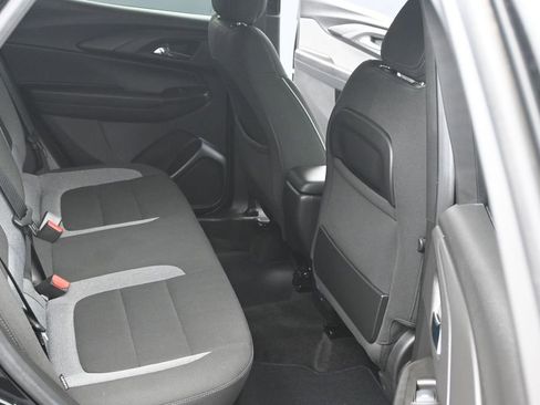 Used 2023 Chevrolet TrailBlazer LT AWD/4WD image 12