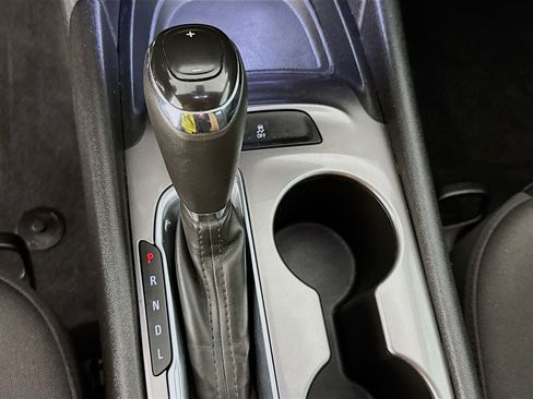 Used 2018 Chevrolet Malibu LS image 19