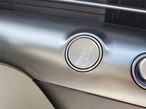 New 2026 Hyundai Kona SE image 8