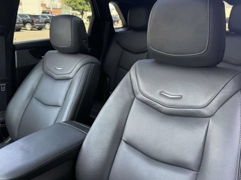 Used 2025 Cadillac XT5 Premium Luxury w/ Technology Package AWD/4WD image 21
