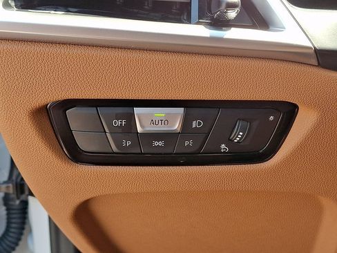 Used 2026 BMW 330i xDrive Sedan AWD/4WD image 24