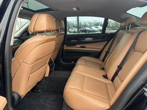 Used 2014 BMW 750Li image 8