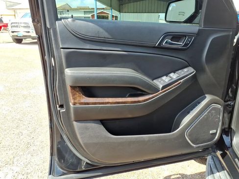 Used 2020 Chevrolet Tahoe LT RWD image 17