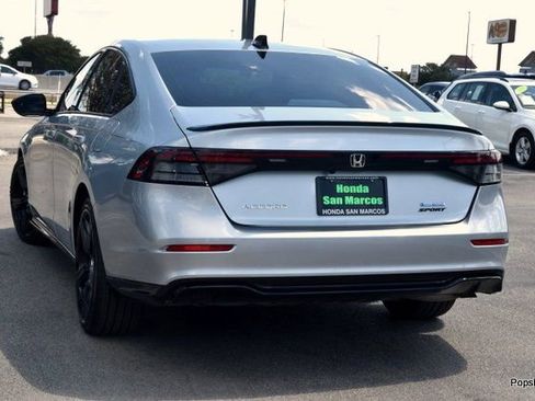 Used 2025 Honda Accord Sport image 4
