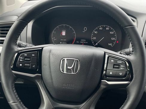 Certified 2025 Honda Odyssey EX-L image 12