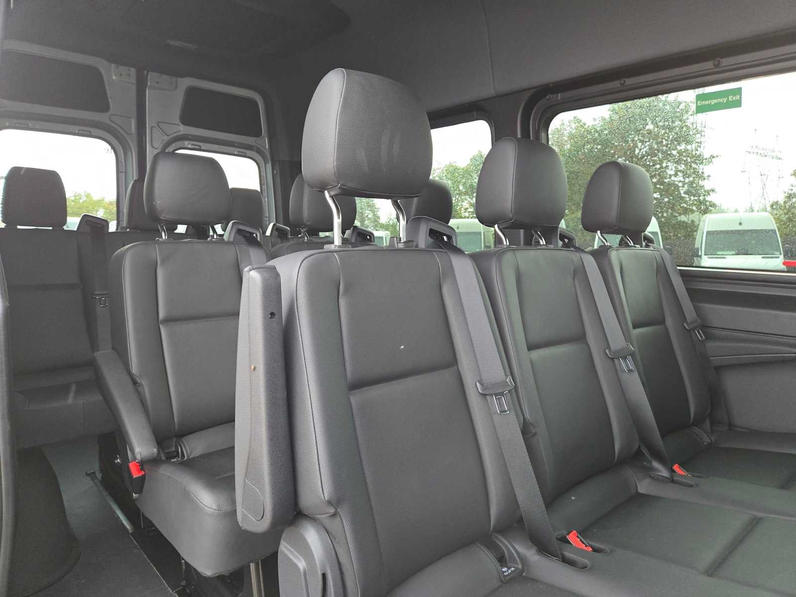 Used 2025 Mercedes-Benz Sprinter 2500 image 13
