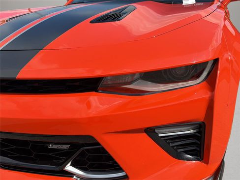 Used 2018 Chevrolet Camaro SS w/ Hot Wheels Edition RWD image 11
