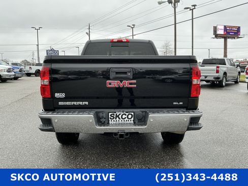 Used 2017 GMC Sierra 1500 SLE w/ SLE Value Package image 4