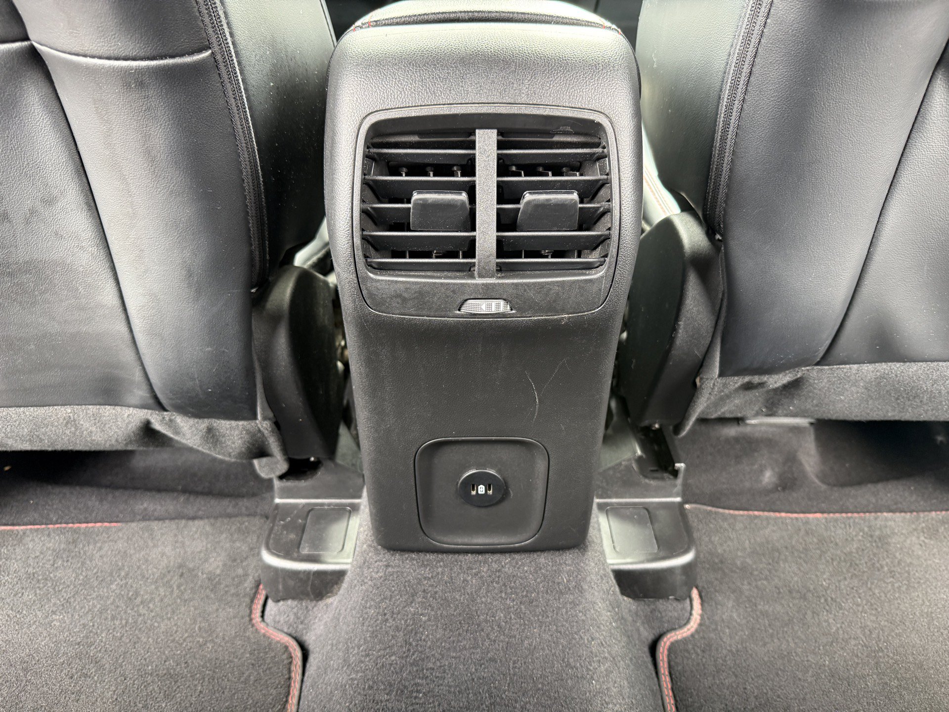 Used 2023 Ford Escape ST-Line w/ Tech Pack #1 FWD image 35