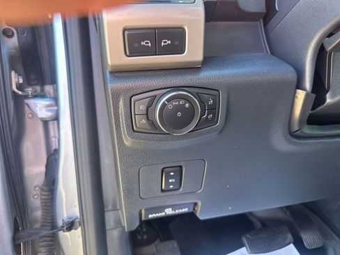 Used 2022 Ford F250 Lariat w/ FX4 Off-Road Package AWD/4WD image 14