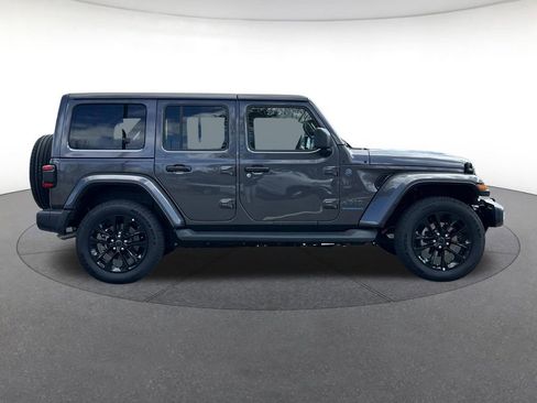 Certified 2025 Jeep Wrangler Unlimited Sahara AWD/4WD image 7