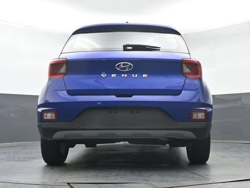 Used 2022 Hyundai Venue SE FWD image 26