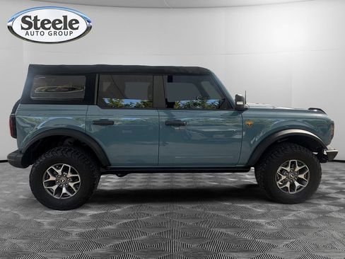 Used 2022 Ford Bronco Badlands image 6