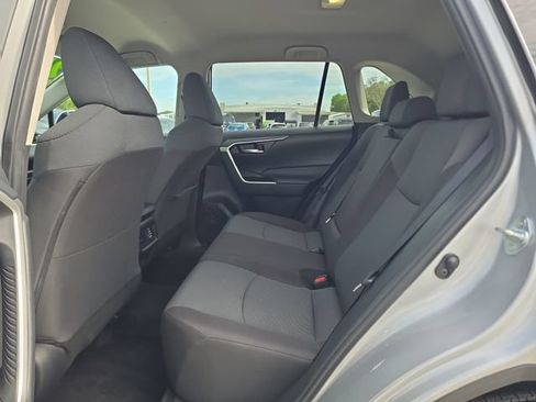Used 2025 Toyota RAV4 XLE FWD image 13